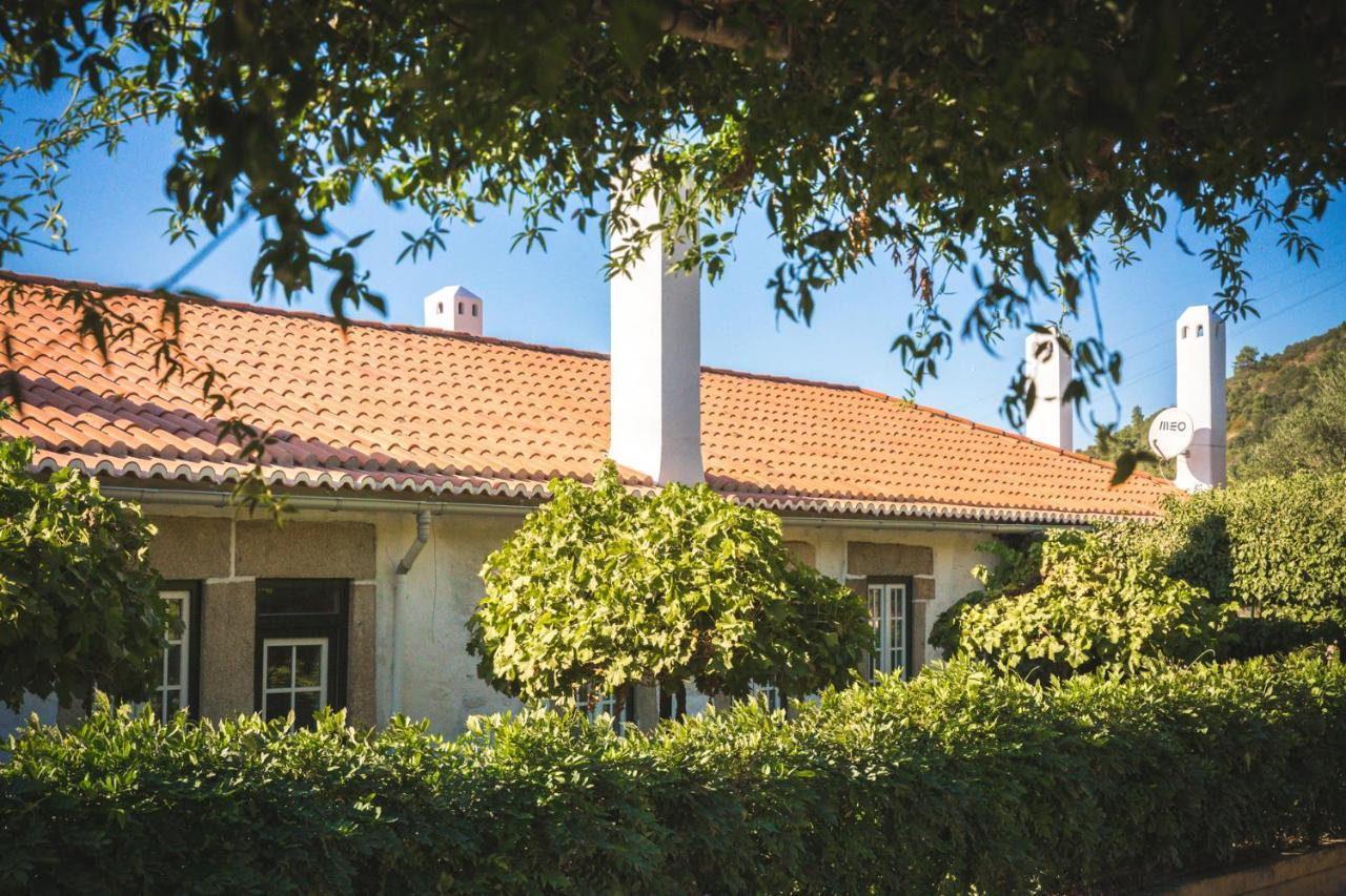 Hostal Quinta do Valdalágea Peso da Régua Exterior foto
